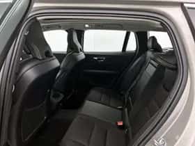 Volvo V60 (2018) thumbnail 17