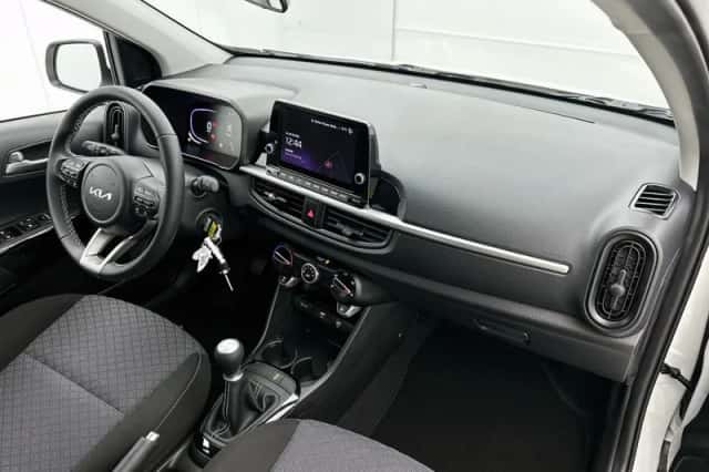 Kia Picanto (2025) thumbnail 6