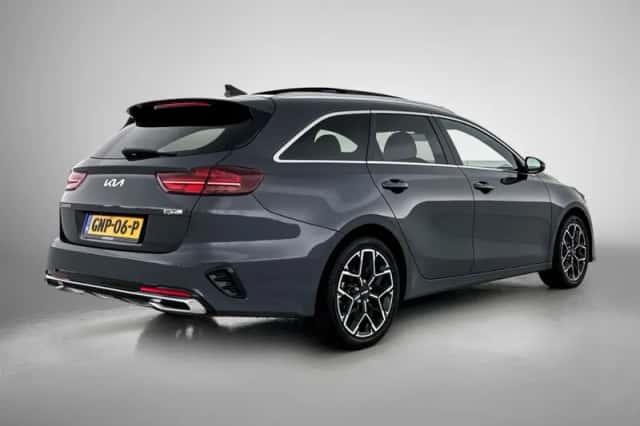 Kia Ceed_Sportswagon (2024) thumbnail 2