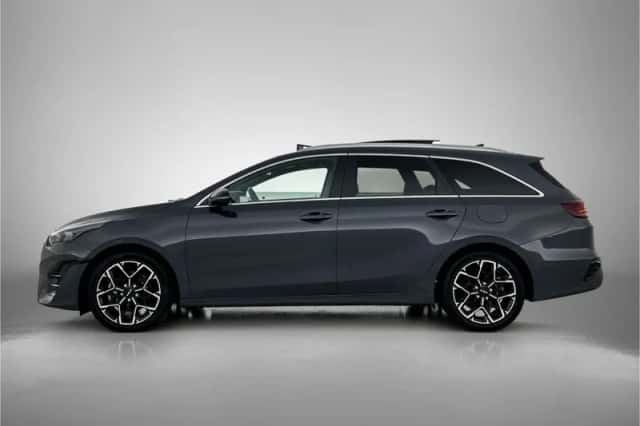 Kia Ceed_Sportswagon (2024) thumbnail 3