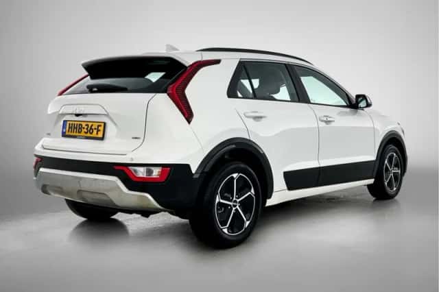 Kia Niro (2025) thumbnail 3