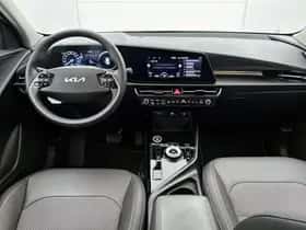 Kia Niro (2025) thumbnail 4