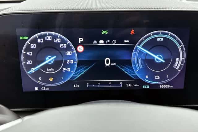 Kia Niro (2025) thumbnail 5