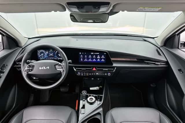 Kia Niro (2024) thumbnail 4