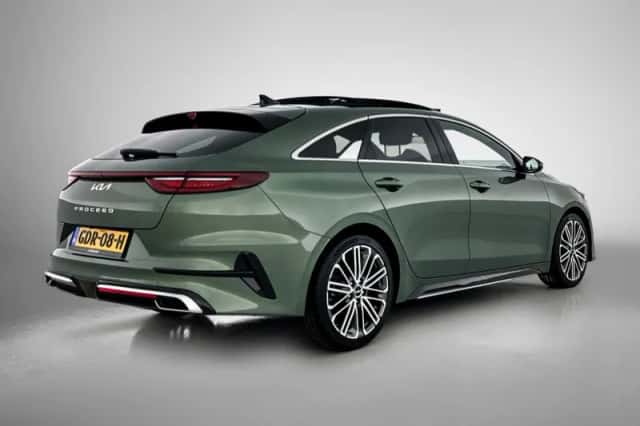Kia Proceed (2024) thumbnail 2