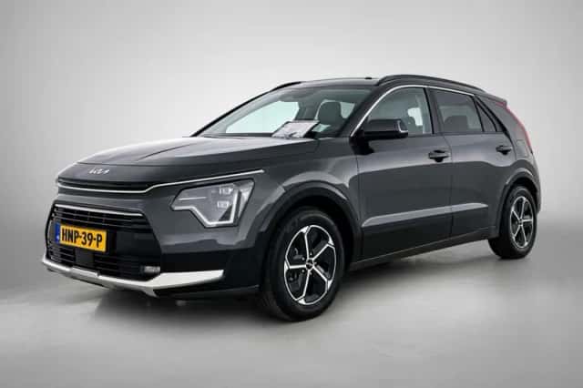 Kia Niro (2025) thumbnail 1