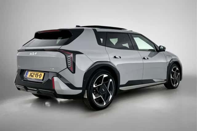 Kia EV4 (2025) thumbnail 3
