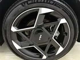 Kia EV4 (2025) thumbnail 24