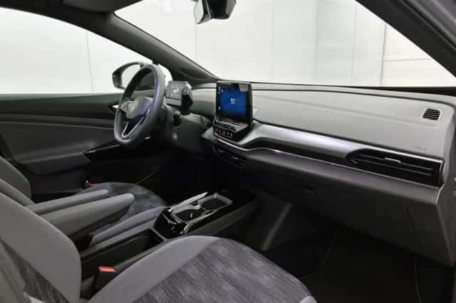 Volkswagen ID.4 (2023) thumbnail 6