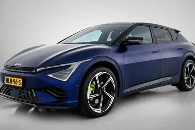 Kia EV6 (2025) thumbnail 1