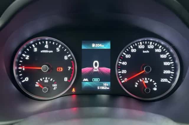 Kia Stonic (2023) thumbnail 5
