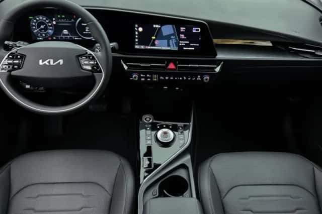 Kia Niro_EV (2025) thumbnail 4