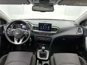 Kia Ceed (2019) thumbnail 5