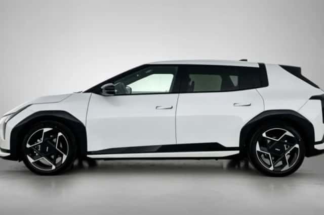 Kia EV4 (2026) thumbnail 3