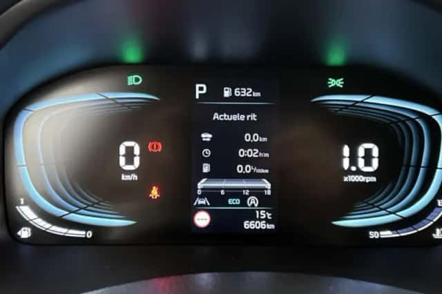 Kia Stonic (2025) thumbnail 5