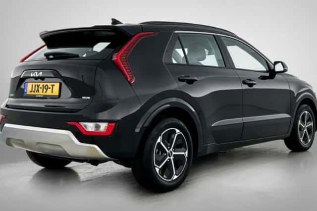 Kia Niro (2025) thumbnail 2