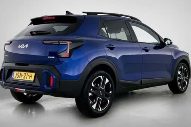 Kia Stonic (2025) thumbnail 2