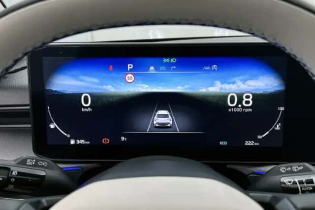 Kia Stonic (2025) thumbnail 6