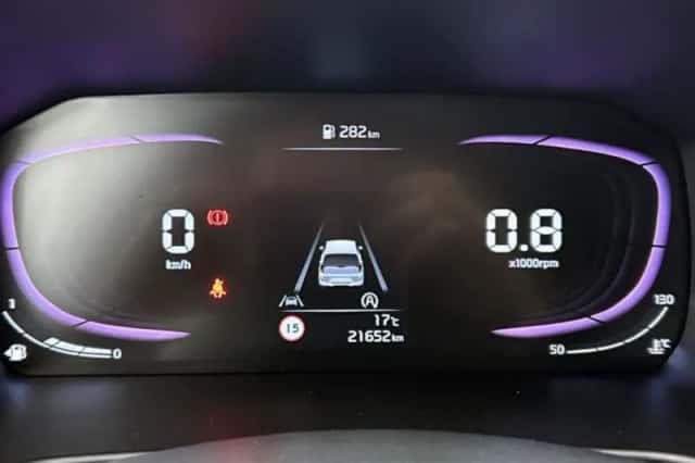 Kia Picanto (2024) thumbnail 5