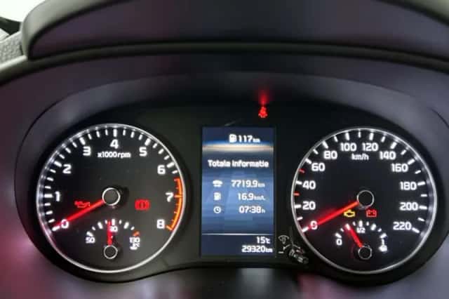 Kia Picanto (2021) thumbnail 5
