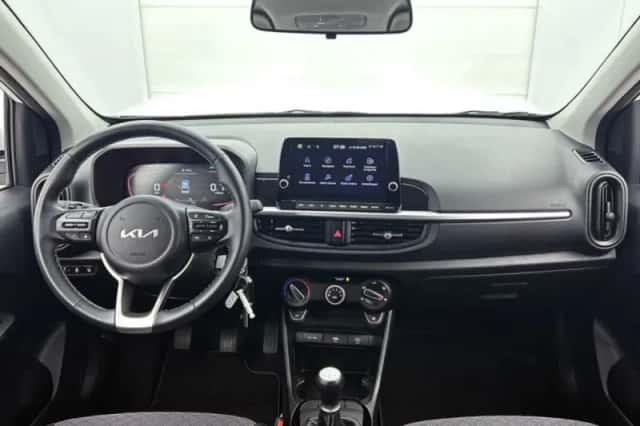 Kia Picanto (2024) thumbnail 4