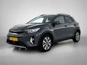 Kia Stonic (2021) thumbnail 2