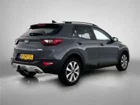 Kia Stonic (2021) thumbnail 3