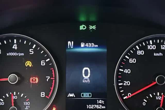 Kia Stonic (2021) thumbnail 5