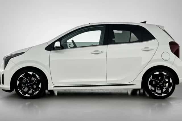 Kia Picanto (2024) thumbnail 3