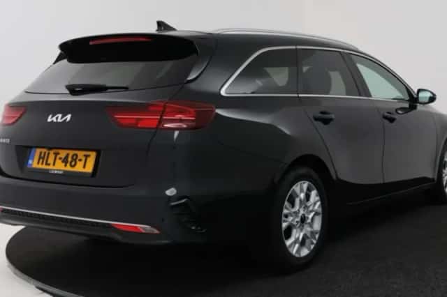 Kia Ceed_Sportswagon (2025) thumbnail 2