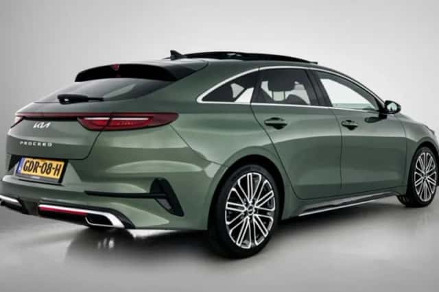 Kia Proceed (2024) thumbnail 2