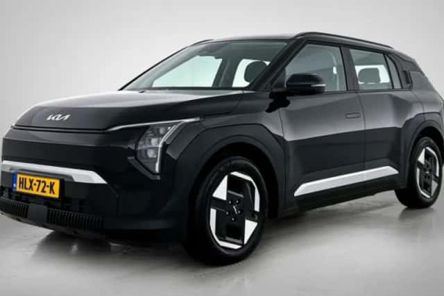 Kia EV3 (2025) thumbnail 1