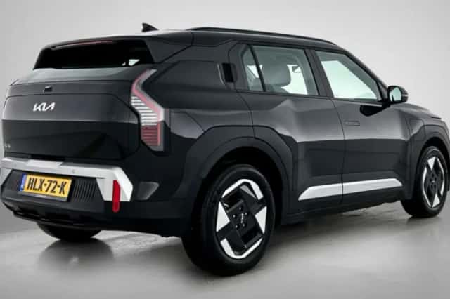 Kia EV3 (2025) thumbnail 2