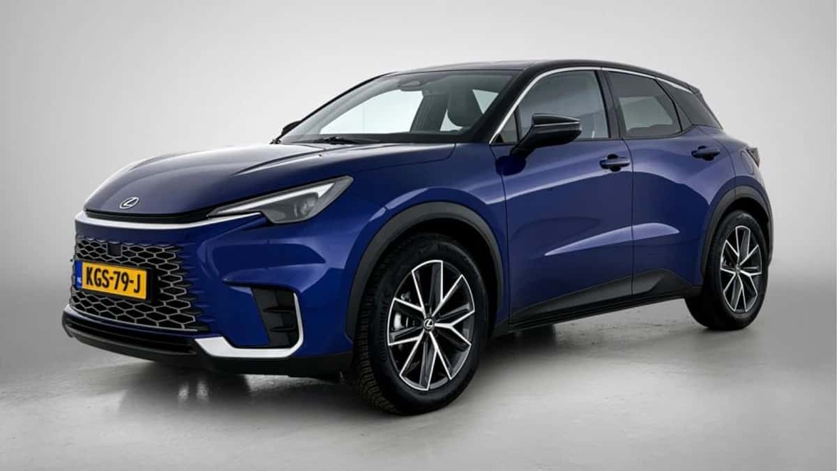 Lexus LBX (2025) — foto 1