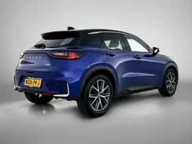 Lexus LBX (2025) thumbnail 2