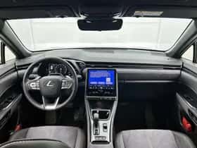 Lexus LBX (2025) thumbnail 4