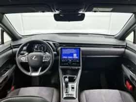 Lexus LBX (2025) thumbnail 5