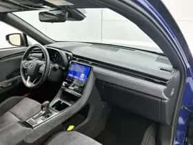 Lexus LBX (2025) thumbnail 6