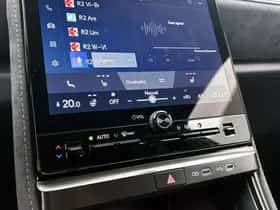 Lexus LBX (2025) thumbnail 9