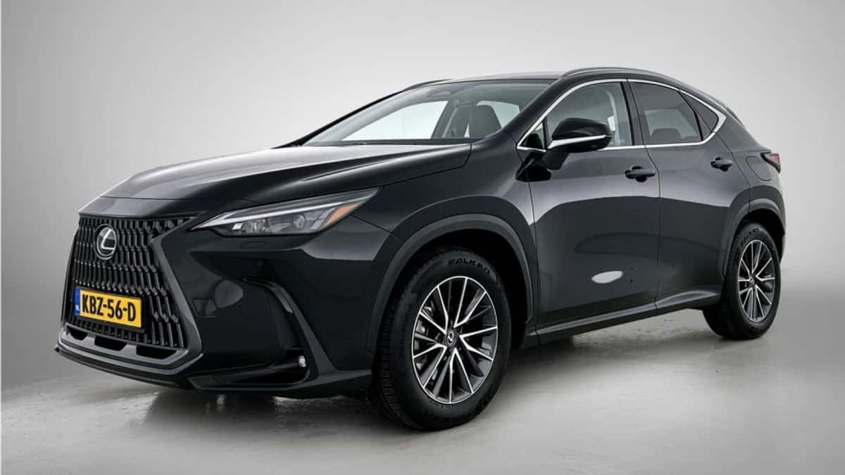Lexus NX (2025) — foto 1