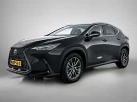 Lexus NX (2025)