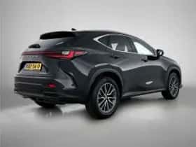 Lexus NX (2025) thumbnail 3