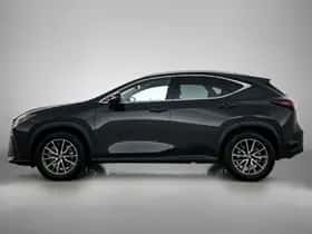 Lexus NX (2025) thumbnail 3