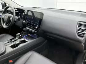 Lexus NX (2025) thumbnail 6