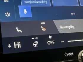 Lexus LBX (2024) thumbnail 18