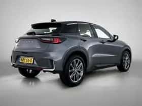 Lexus LBX (2024) thumbnail 3