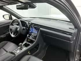 Lexus LBX (2024) thumbnail 6