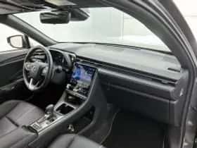 Lexus LBX (2024) thumbnail 7