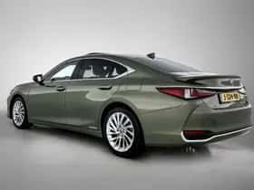 Lexus ES (2020) thumbnail 15