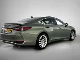 Lexus ES (2020) thumbnail 3